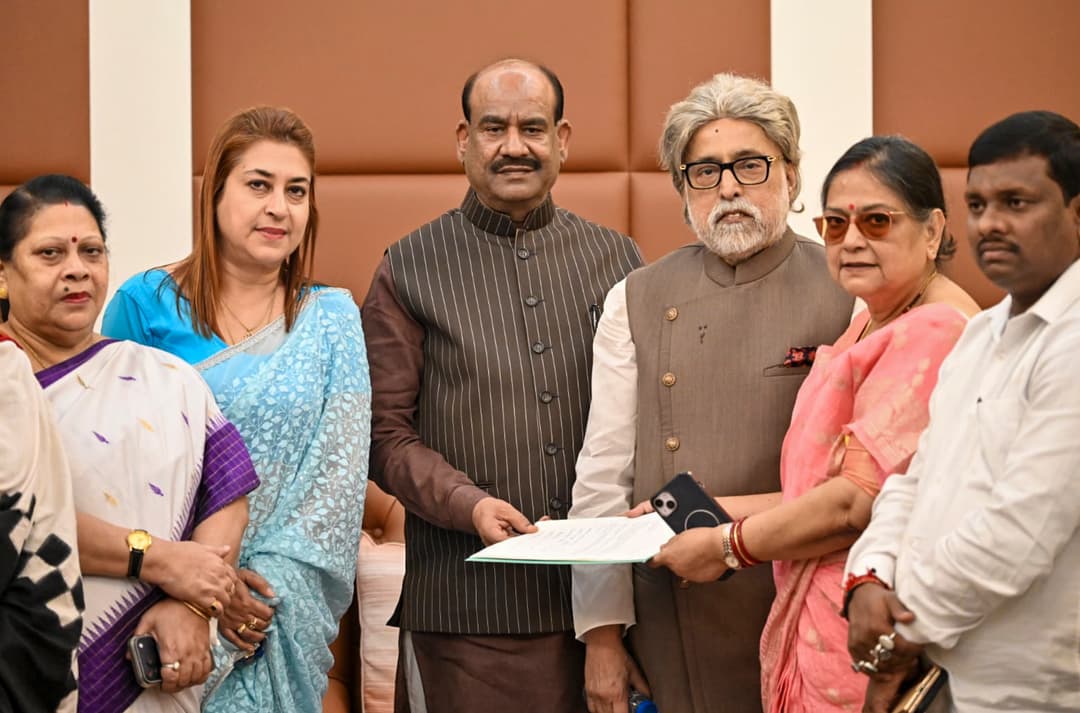 Rebel TMC MPs announce merger with Nationalist Citizens Party, seek separate seating in LS