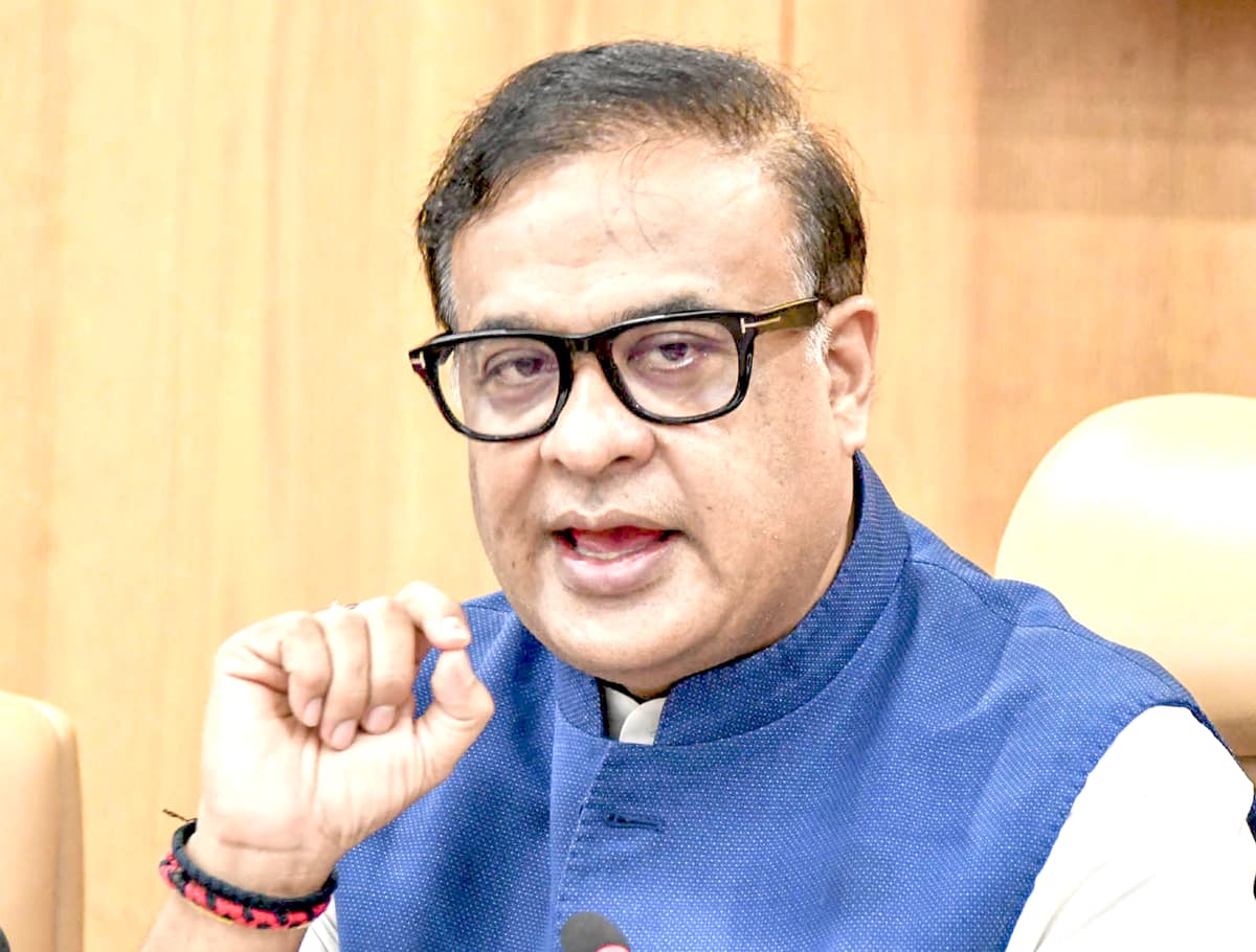 Assam Cabinet decides to stop Aadhaar issuance to those aged above 18 years