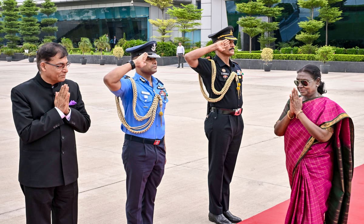 Murmu embarks on 3-nation Europe tour to deepen ties with Moldova, North Macedonia, Romania