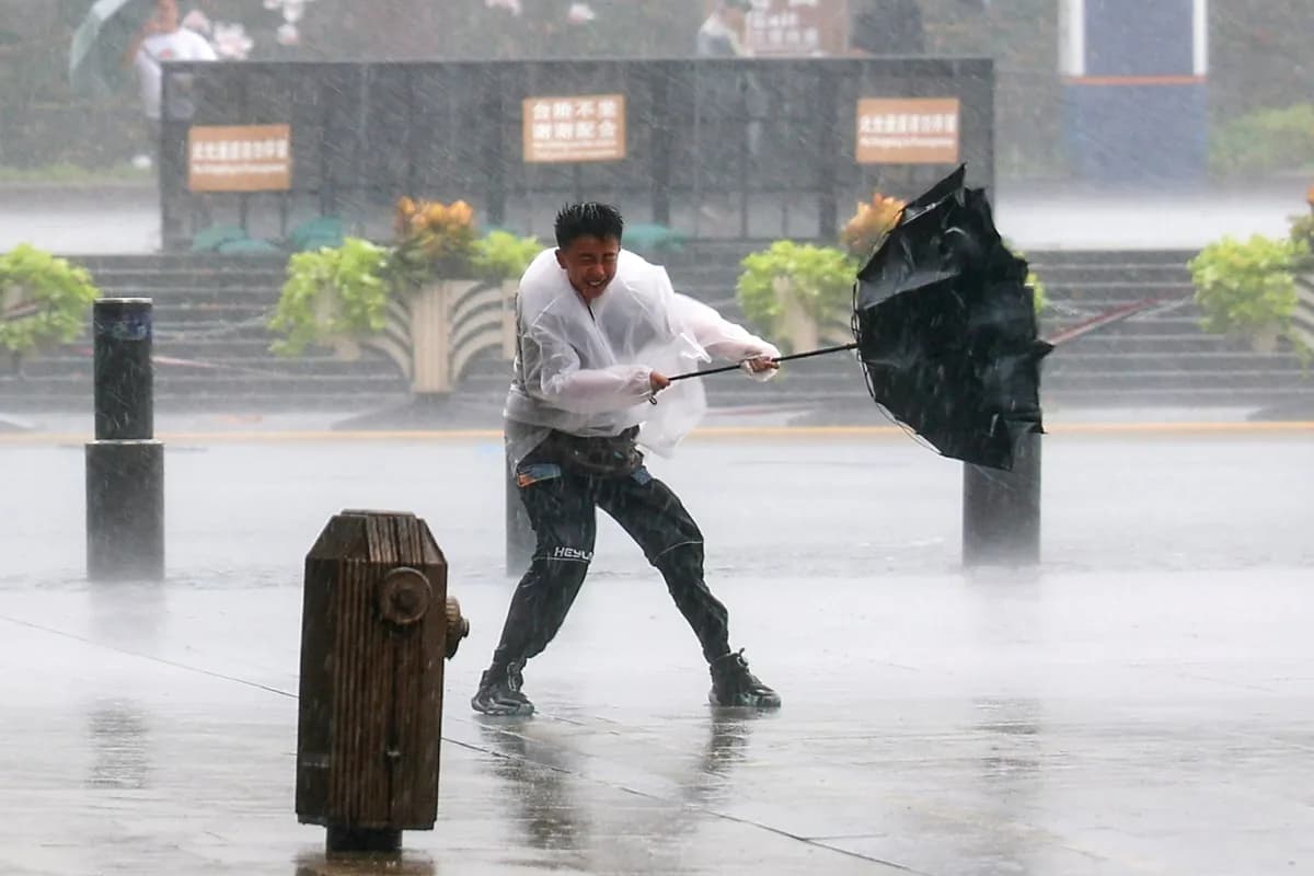 China issues red alert as Typhoon Dolphin hits its eastern coast