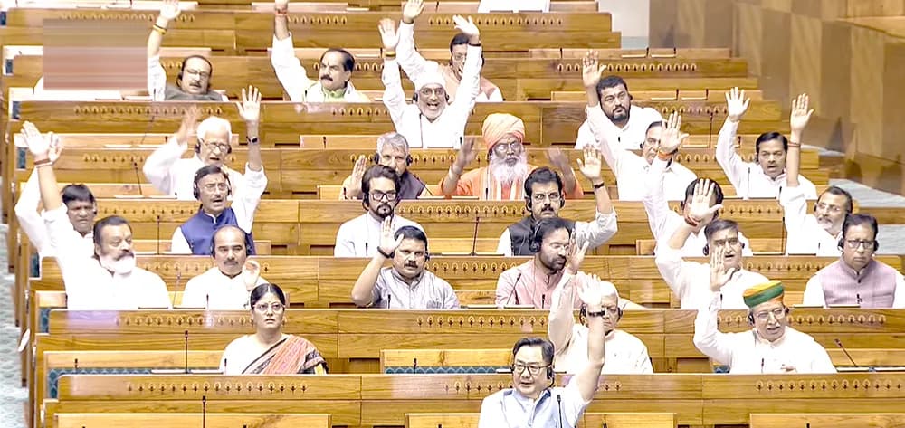 Lok Sabha passes bill to amend mines and minerals development law without debate