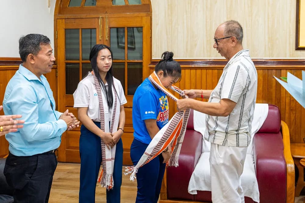 Manipur CM Yumnam Khemchand Singh felicitates gymnast Ariha Pangambam