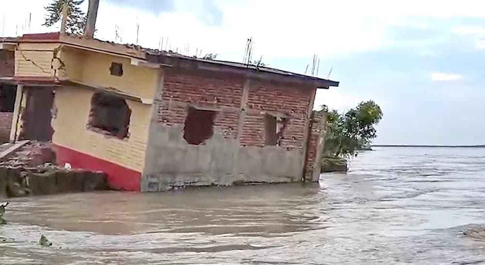 Bihar on alert as major rivers swell following heavy rains, all 69 gates of Sone Barrage opened