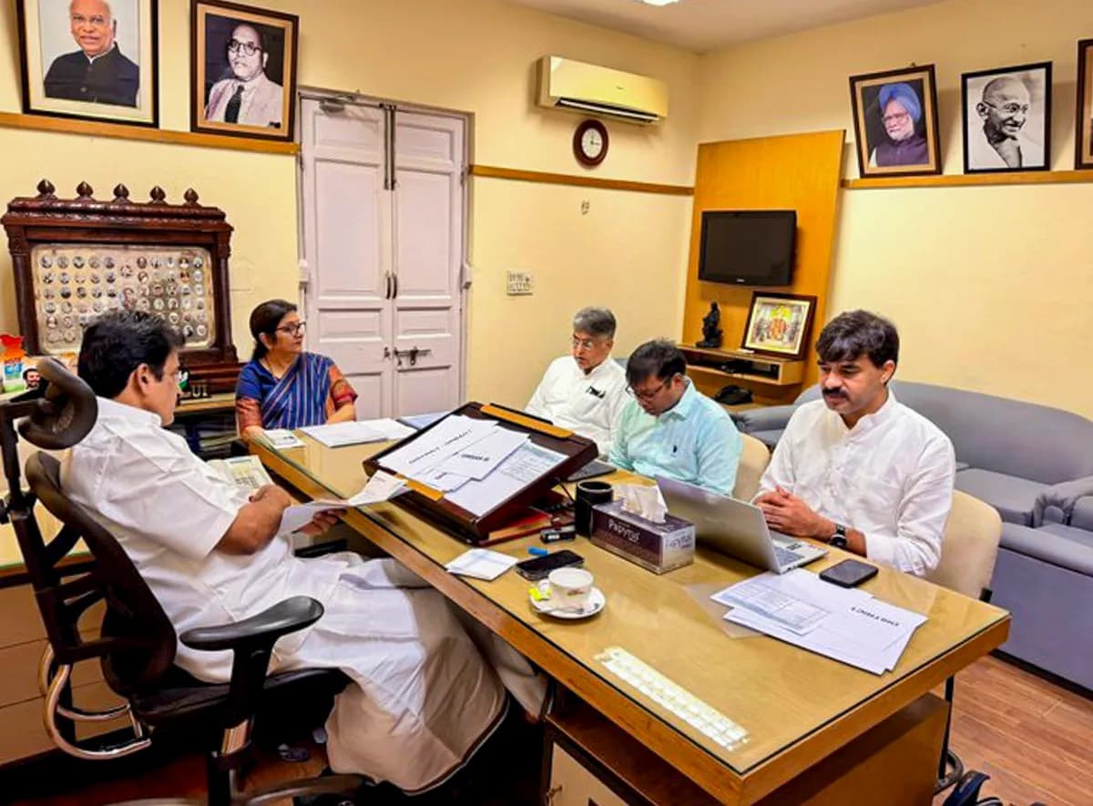 Rahul Gandhi will lead INDIA bloc in 2029 polls, says Venugopal amid ‘Vijay for PM’ chant by TVK