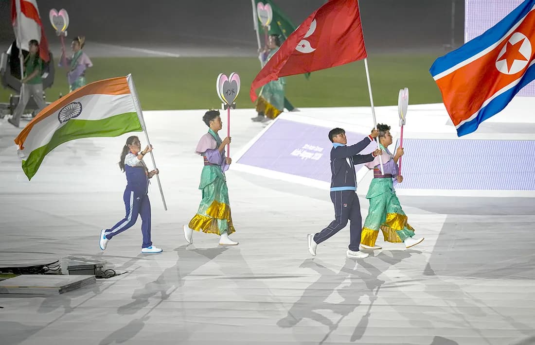 Dazzling light and musical show brings curtains down on Aichi-Nagoya Asian Games